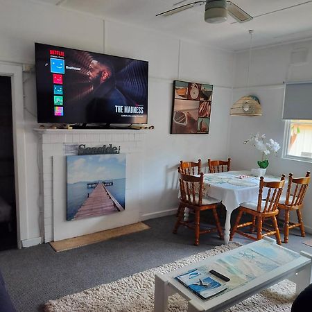 The Boathouse A 3 Bedroom House Нарума Екстер'єр фото